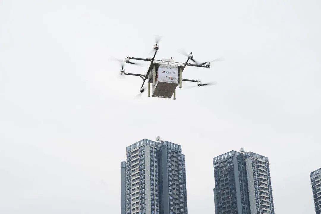 豐翼無人機(jī)成功首飛深圳市首條黃金珠寶低空運(yùn)輸航線！